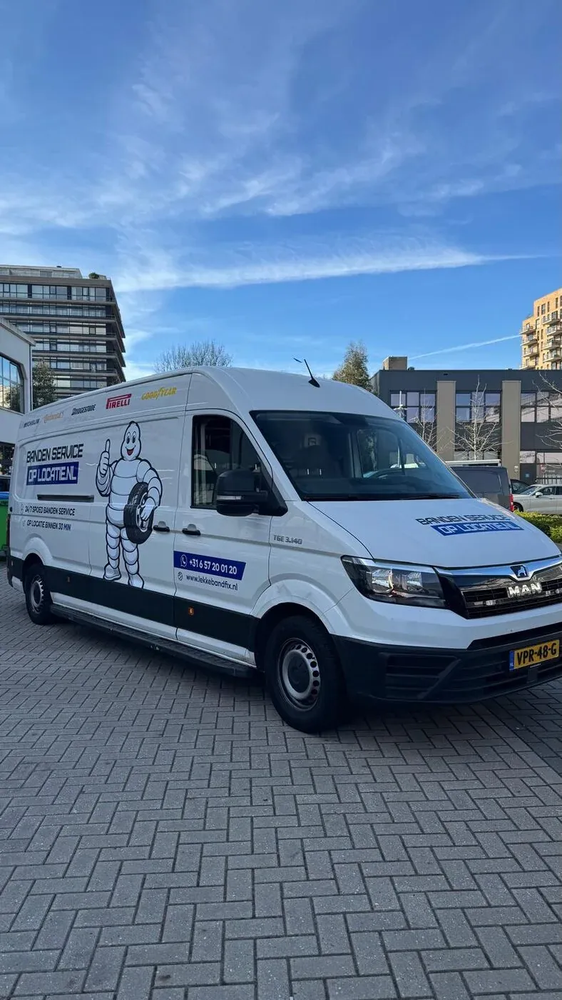 Bestelwagen Bandenservice Op Locatie: Creative-pakket — MAN TGE